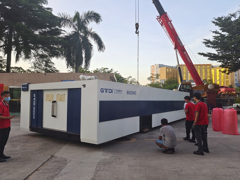 乐鱼智能激光8025HC总线高功率12000W光纤激光切割机交付成功